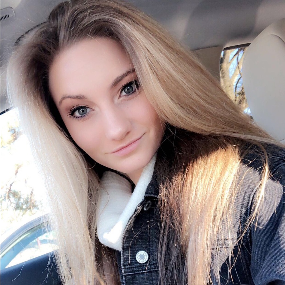 Meet your Posher, Tori